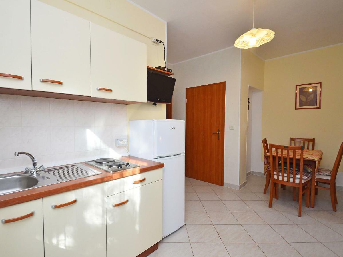 Apartment Mira-2 By Interhome Ουμάγκ Εξωτερικό φωτογραφία